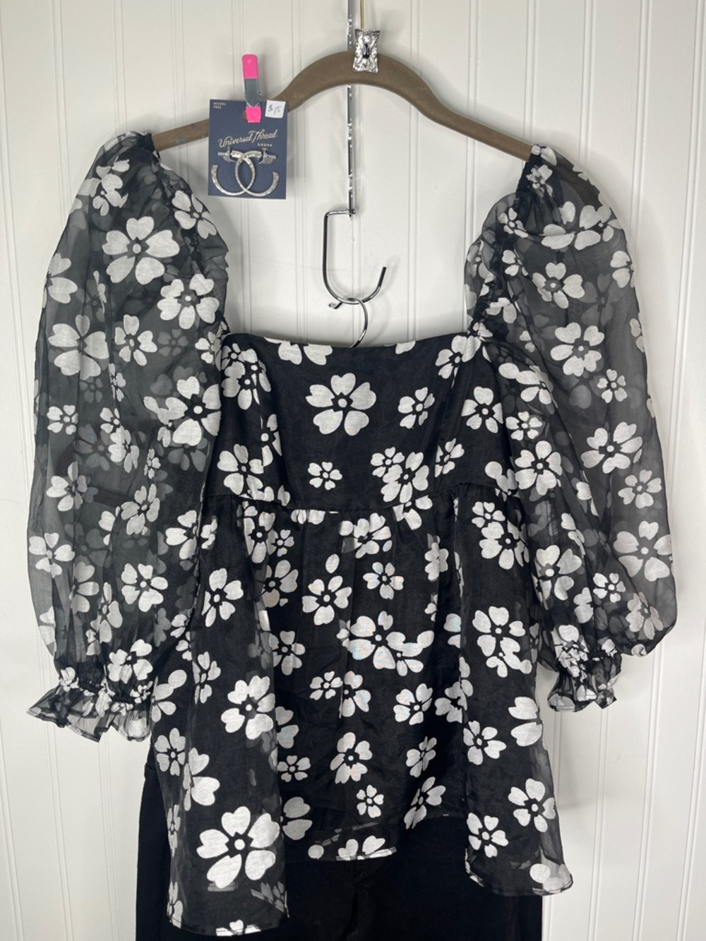 2. Flower Power Outfit Bundle - Picture 2 of 5